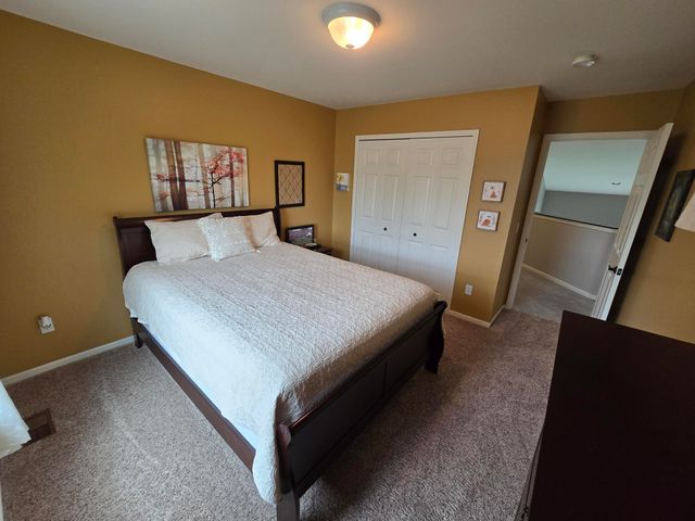 53100 Shinnecock Drive, South Lyon City, MI 48178