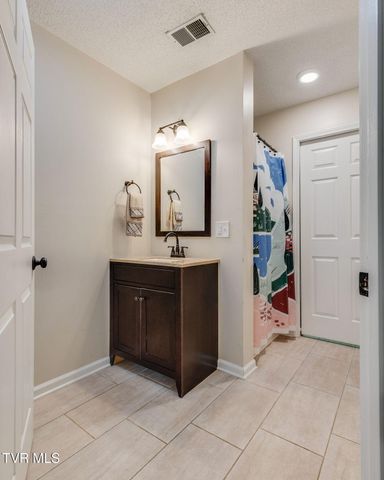 905 Milton Court 905, Kingsport, TN 37664