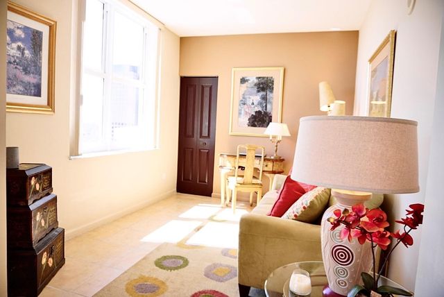 511 5TH AV 2006, Fort Lauderdale, FL 33301