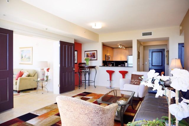 511 5TH AV 2006, Fort Lauderdale, FL 33301