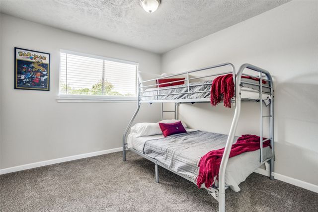 7 W Mountain Lane 37, Grand Prairie, TX 75052