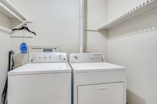 7 W Mountain Lane 37, Grand Prairie, TX 75052