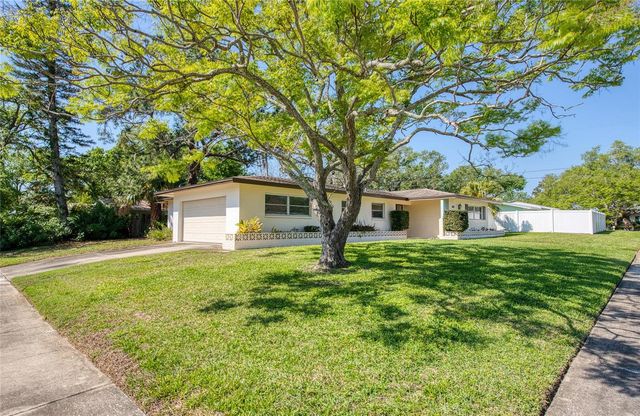 1631 CHATEAU DRIVE, Clearwater, FL 33756