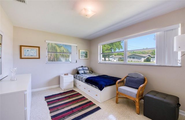 1631 CHATEAU DRIVE, Clearwater, FL 33756