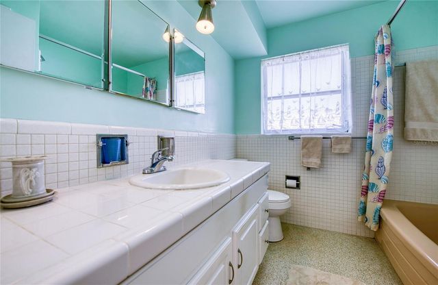 1631 CHATEAU DRIVE, Clearwater, FL 33756