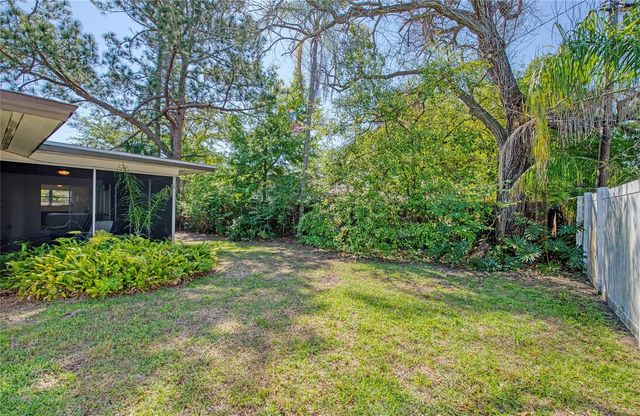 1631 CHATEAU DRIVE, Clearwater, FL 33756