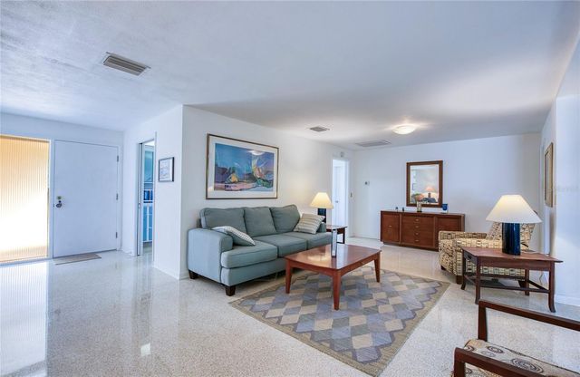 1631 CHATEAU DRIVE, Clearwater, FL 33756