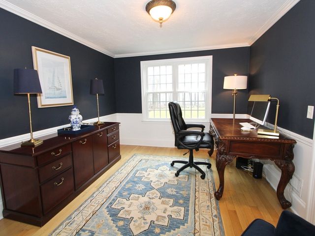 16 Sycamore Dr, Holden, MA 01520