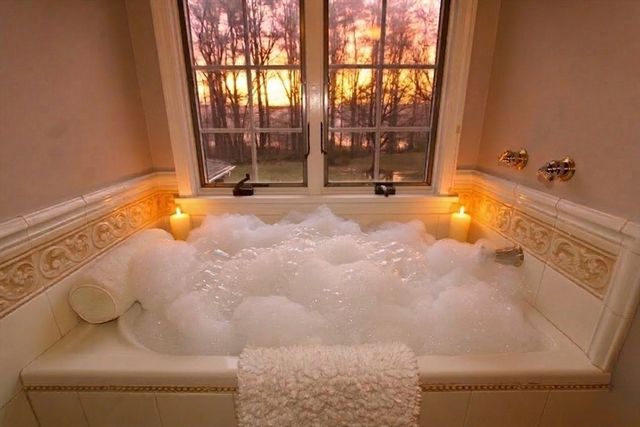 16 Sycamore Dr, Holden, MA 01520