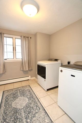 16 Sycamore Dr, Holden, MA 01520