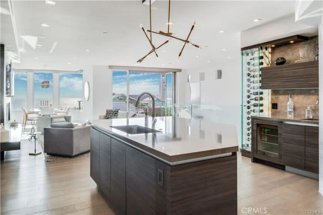 810 Esplanade C, Redondo Beach, CA 90277