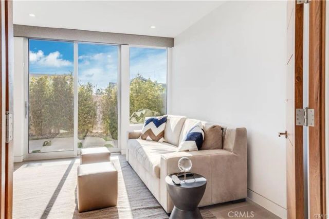 810 Esplanade C, Redondo Beach, CA 90277