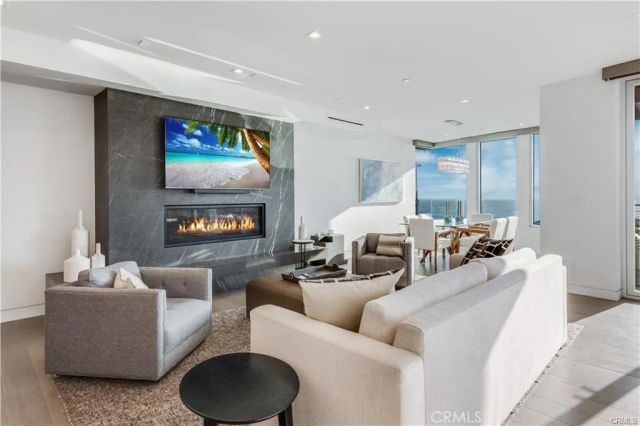 810 Esplanade C, Redondo Beach, CA 90277