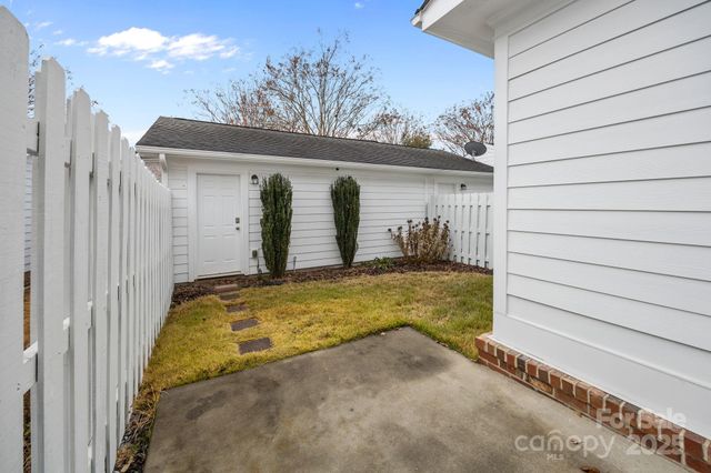 11422 Potters Row, Cornelius, NC 28031