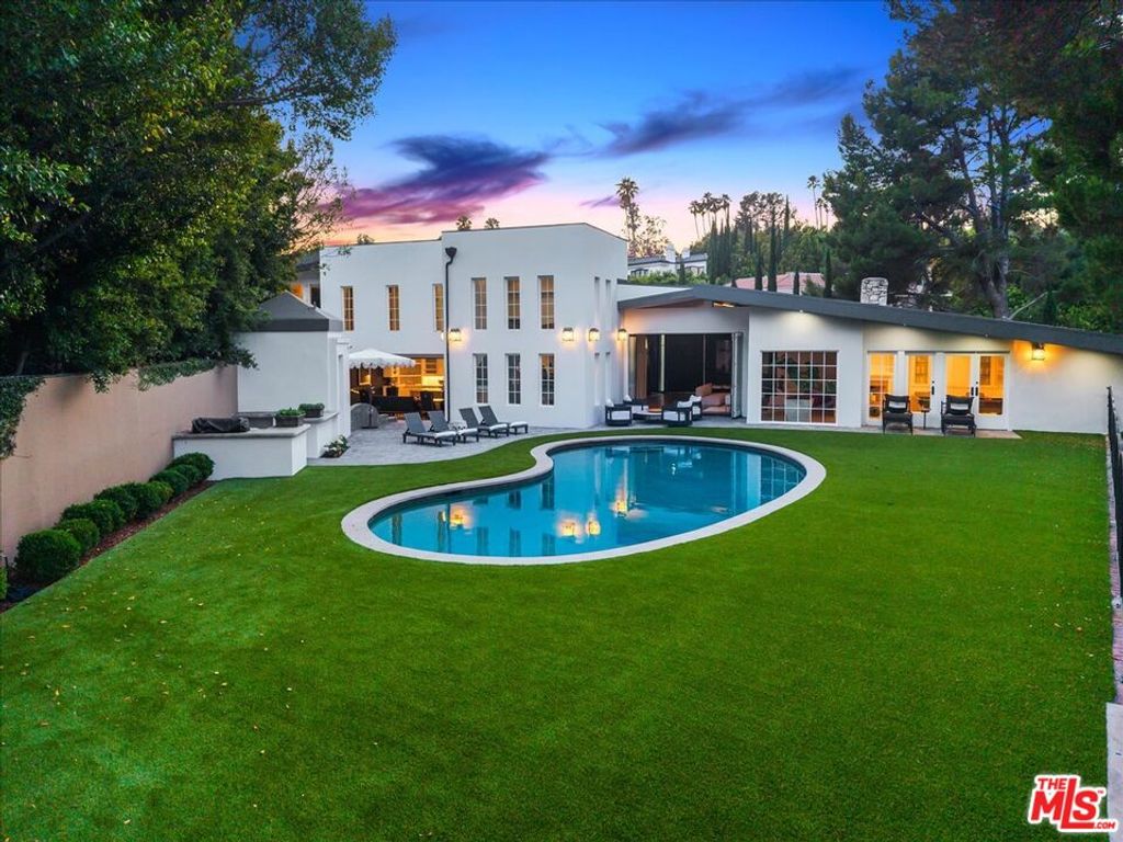 Image 1 of property listing at 1100 Pine Dr, Beverly Hills, CA 90210