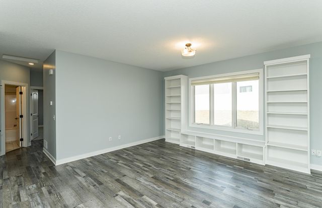 2667 Century Pine Lane NE, Rochester, MN 55906