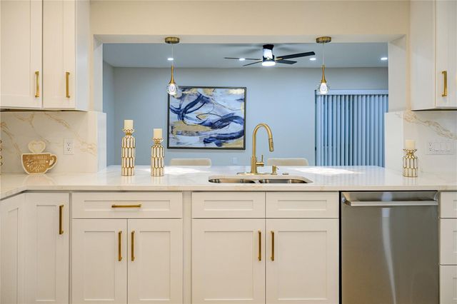 1015 BOCA CIEGA ISLE DRIVE, St Pete Beach, FL 33706
