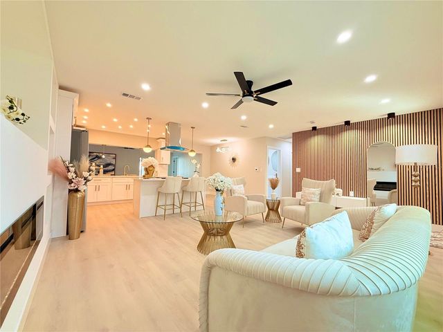 1015 BOCA CIEGA ISLE DRIVE, St Pete Beach, FL 33706