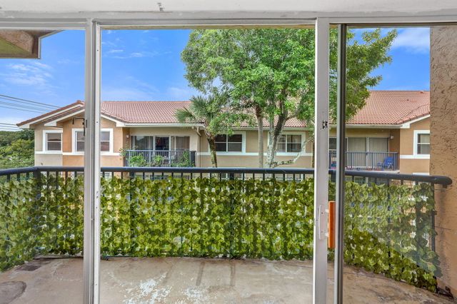 8761 Wiles Road 301, Coral Springs, FL 33067