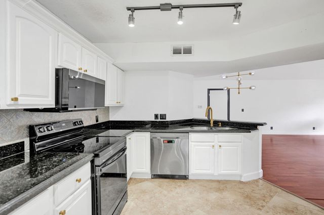 8761 Wiles Road 301, Coral Springs, FL 33067