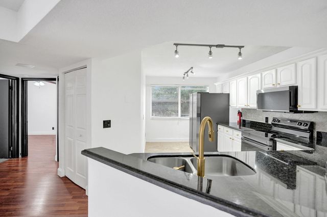 8761 Wiles Road 301, Coral Springs, FL 33067