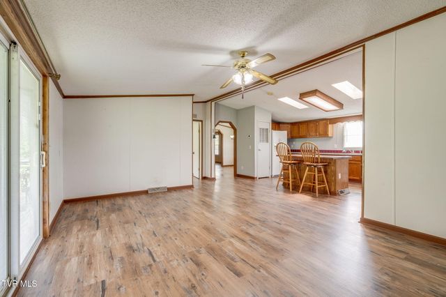 324 Louise Lane, Blountville, TN 37617