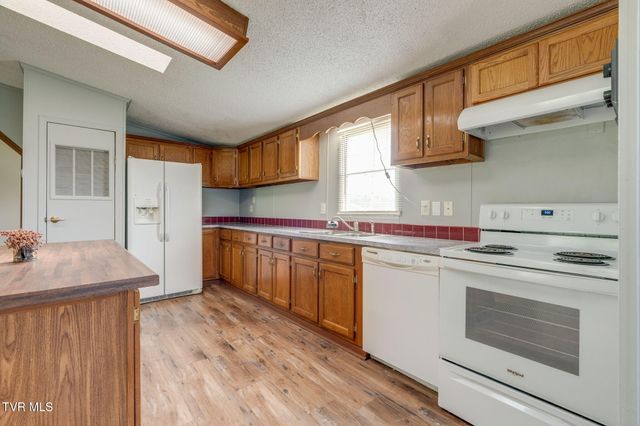 324 Louise Lane, Blountville, TN 37617