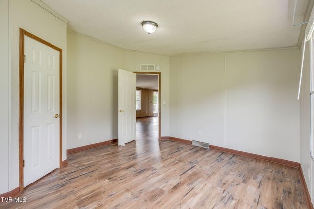 324 Louise Lane, Blountville, TN 37617