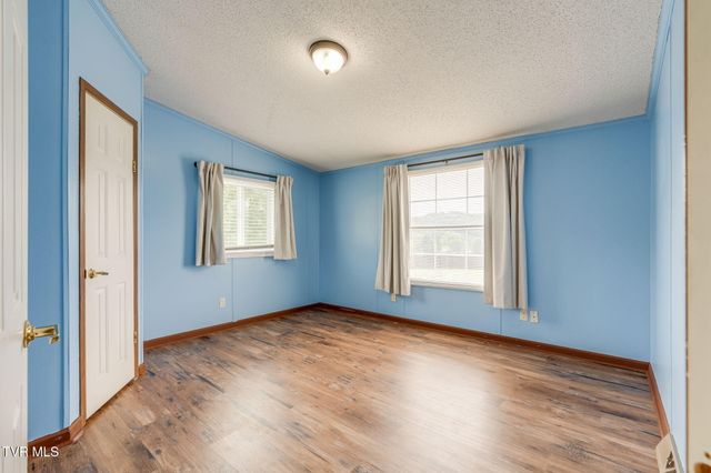 324 Louise Lane, Blountville, TN 37617