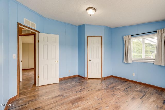 324 Louise Lane, Blountville, TN 37617