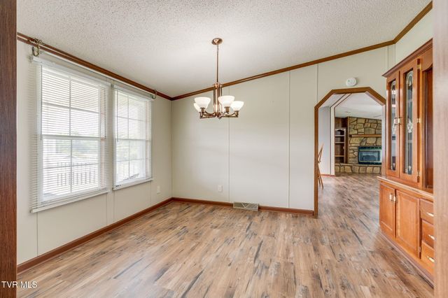 324 Louise Lane, Blountville, TN 37617