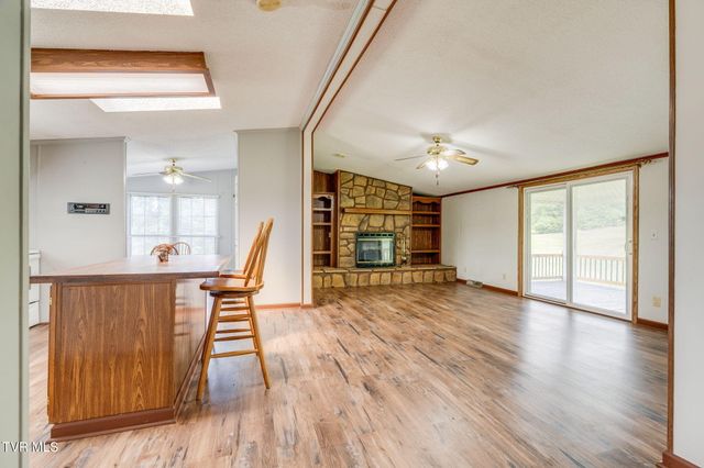 324 Louise Lane, Blountville, TN 37617