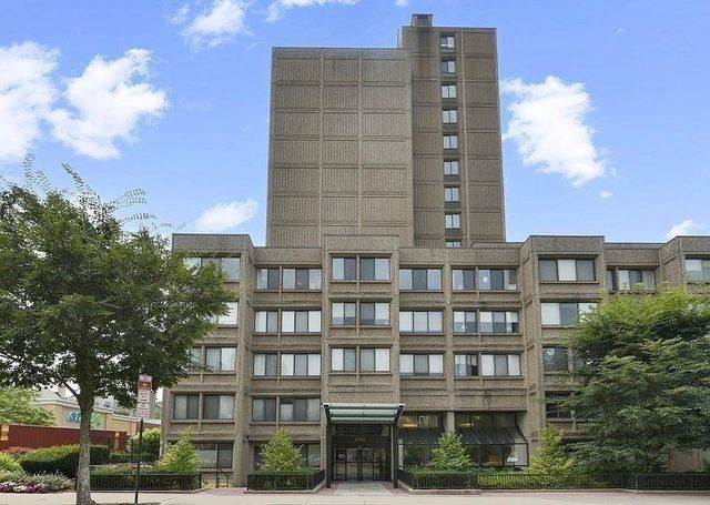 1731 Beacon 422, Brookline, MA 02445