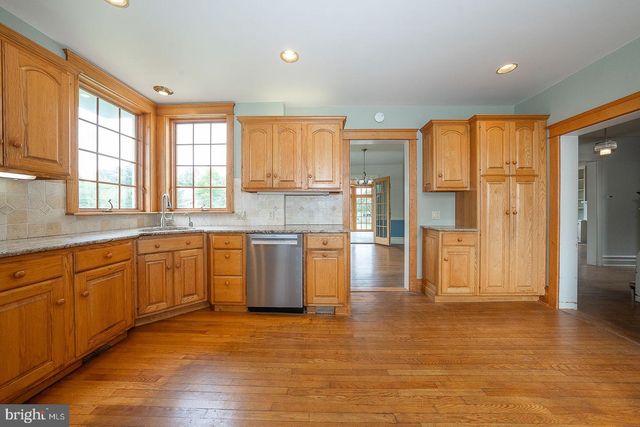 307 MONUMENT AVE, Malvern, PA 19355