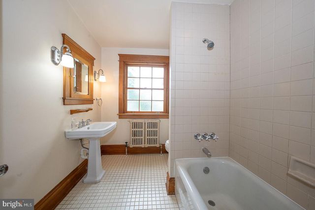 307 MONUMENT AVE, Malvern, PA 19355