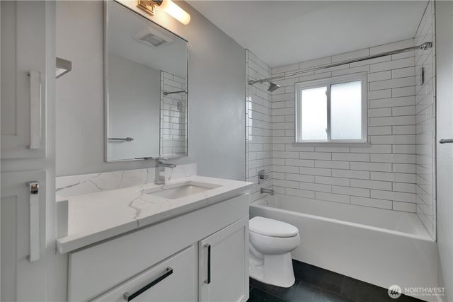 32417 29th Avenue SW, Federal Way, WA 98023