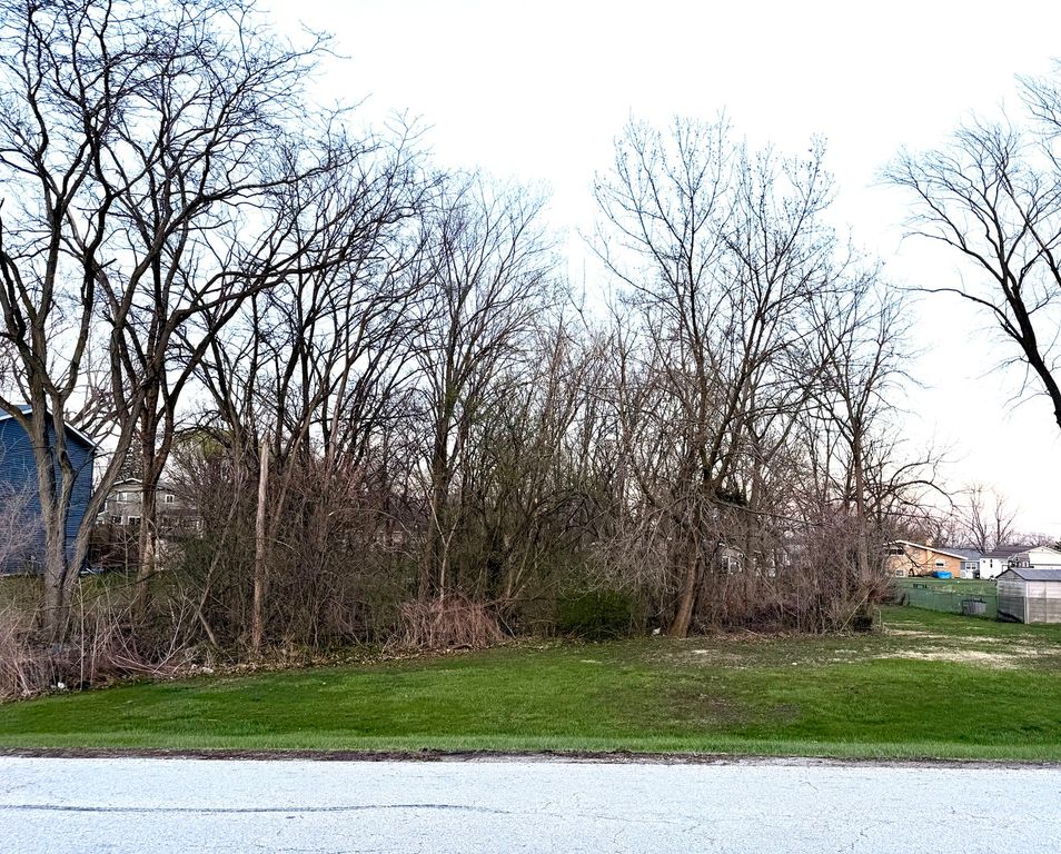 2N309 Pearl Avenue, Glen Ellyn, IL 60137