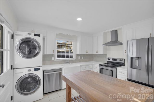 1434 Edgewater Drive, Charlotte, NC 28210