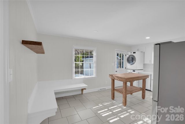 1434 Edgewater Drive, Charlotte, NC 28210