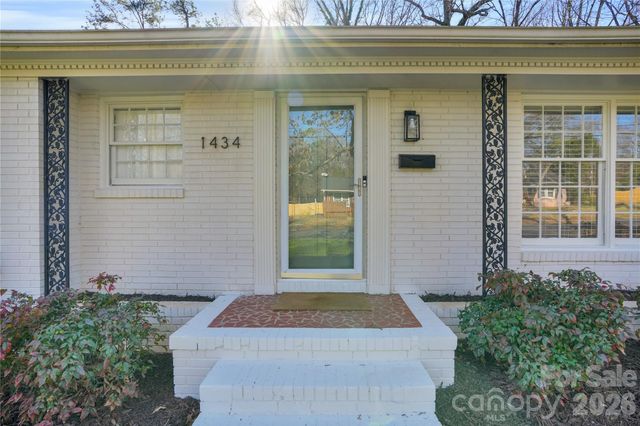 1434 Edgewater Drive, Charlotte, NC 28210