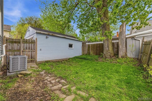12 Simson Street, Tonawanda, NY 14150