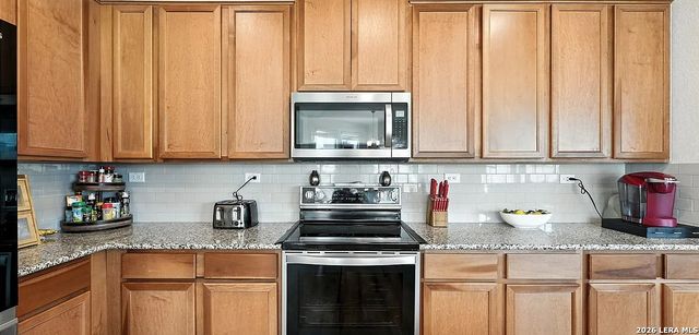 354 Deer Crest Dr, New Braunfels, TX 78130