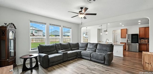 354 Deer Crest Dr, New Braunfels, TX 78130