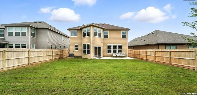 354 Deer Crest Dr, New Braunfels, TX 78130