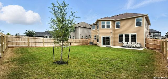 354 Deer Crest Dr, New Braunfels, TX 78130
