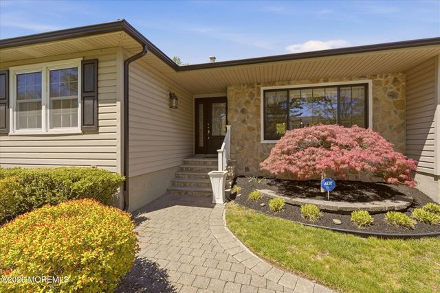 11 Seward Drive, Ocean Twp, NJ 07712
