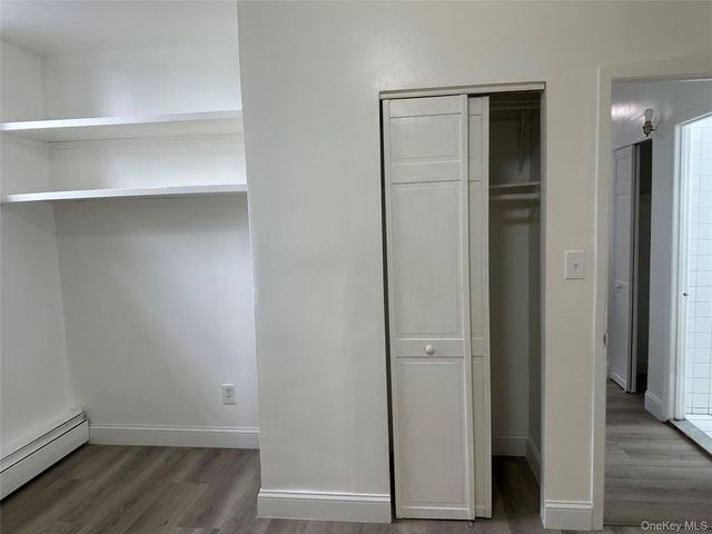 8410 101 Street, Richmond Hill, NY 11418