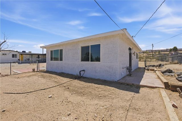 831 Las Amigas Drive, Barstow, CA 92311