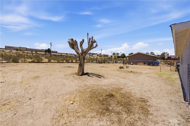 831 Las Amigas Drive, Barstow, CA 92311
