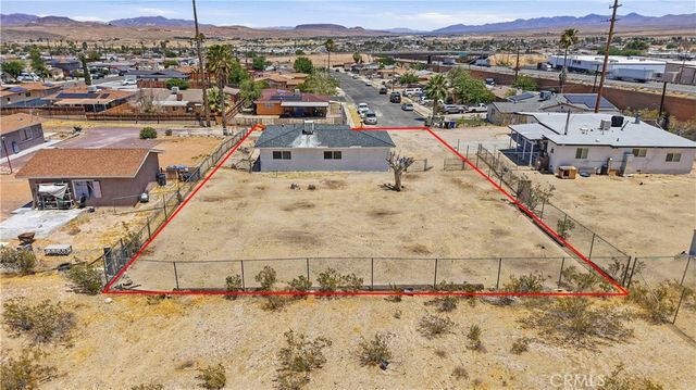 831 Las Amigas Drive, Barstow, CA 92311